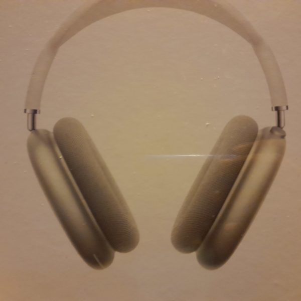 Беспроводные наушники серебристого цвета Airpod Max Silver